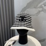 香奈儿Chanel新款针织盆帽，高密度制作，一顶超级有品位的针织帽了~出街首选！帽型超美腻颜色妥妥，轻便携带！小仙女人手必备 头围57Cm