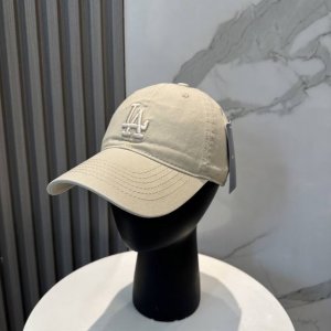 韩国正品Mlb棒球帽Ny最新最火的帽子就在这最新款棒球帽刺绣男女情侣款鸭舌帽最新款 爆炸款全线出货 非常百搭 正品Mlb男女同款棒球帽 Mlb 韩国Ny洋基队限