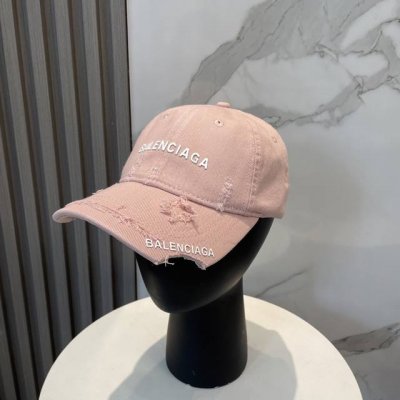 balenciaga巴黎世家新款Logo棒球帽 很酷的色系 男女佩戴都有不同Style 第一批抢先出货 巴黎粉必入款