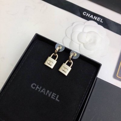 代购级别新款到货Chanel 小香 香奈儿双C耳钉耳环 非常漂亮 专柜一致黄铜材质
