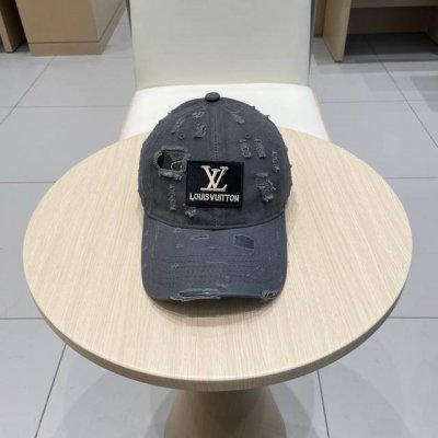 路易威登棒球帽 Louisvuitton新款Lv棒球帽，高端大气，百搭款男女通用！跑量！