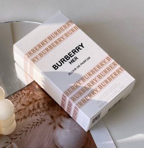 专柜品质 偷偷上新品Burberry 新品香水 Her Elixir Ed Ml 非常好闻的一款秋冬花果香！莓果奶油蛋糕的味道 是一瓶甜度满分的少女感香水！香水