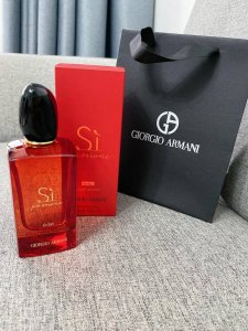 专柜品质 giorgio Armani阿玛尼20年新款渐变红色挚爱Si迷情挚爱女士香水Edp浓香氛女士100Ml名称 阿玛尼挚爱真情流露香型 Edp浓香香调 花