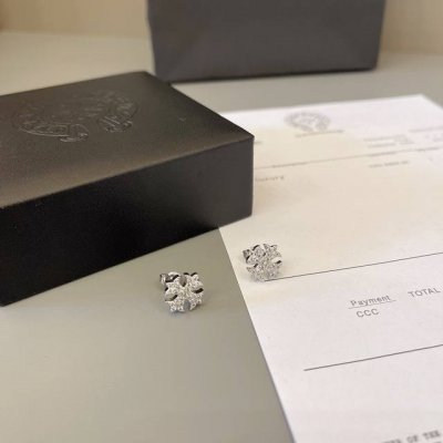 太帅爆了最新款克罗心 不爆不发 厂家直销 原版一比一复刻 克罗心耳钉