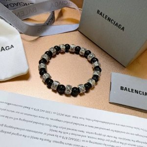 专柜精工版本天然黑玛瑙巴黎世家手链 泰银风格巴黎世家手链 明星同款男女款 复古做旧风 原版复刻 纯手工打造 ～正品开模潮流时尚必备 男女均可佩戴 情侣款同款 摇