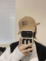 Celine赛琳 新款经典休闲潮流款 上架灯芯绒简约棒球帽日韩风格，随便搭配都超好看！出门旅游，绝对要入手的一款