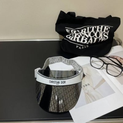 现货秒发 爆款眼镜帽总算到货啦 dior 遮阳帽 夏天里的革命 唯一一顶时尚太阳帽 挡住Uv 挡住黑斑 拯救皮肤新武器 还如此时尚百搭 最新款 Dior迪奥遮阳