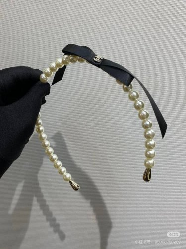 特 配专柜包装 chanel 香奈儿 最新官网同款发箍 小仙女入手 特殊材质 不嘞头 可盐可甜