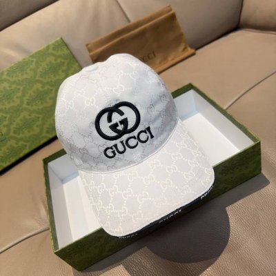 配盒子布袋，Gucci 古奇 新款原单棒球帽， Gucci刺绣，1:1开模订制，重工刺绣，细节可媲美专柜，原版帆布料+头层牛皮，质量超赞！帅男靓女首选，时尚百搭