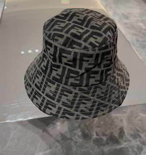 Fendi 芬迪 老花字母渔夫帽，Fd的老花渔夫帽真的很洋气，超火爆的早春渔夫帽，看到收的爆款 时尚百搭 一年四季戴 巨好搭衣服