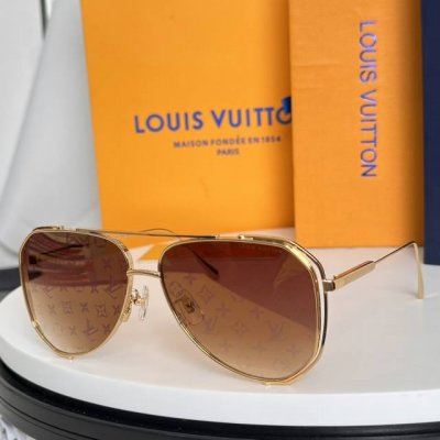 louis Vuitto*Model：Z1315 Size：61口14-145