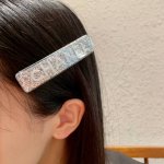 香奈儿字母发夹