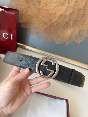 gucci 经典全皮压花宽度4.0Cm 专柜新版Logo横标，原版进口南非皮底，精品双G钢扣 高端品质，不惧对比 顶级
