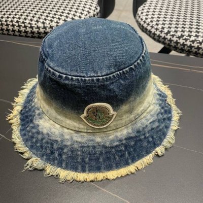 Moncler蒙口春新款高品质牛仔渔夫帽 超仙，超火爆质感很赞，出街超好搭配！时尚潮流！快快入手哦！