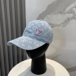 P60 Lv路易威登新款牛仔棒球帽 洗水牛仔风街头风十足 更符合现在时尚小哥哥小姐姐的Style，机场街拍超飒！