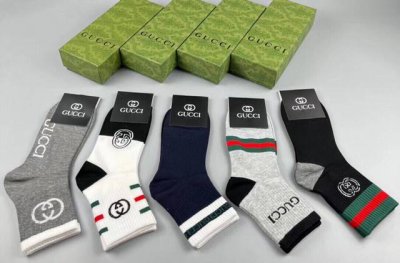 特 Gucci 古奇G家新品袜子 一盒五双 提花经典双G标志 超级Nice 实物超漂亮 超火爆小单品 大牌出街 潮人必备超好搭