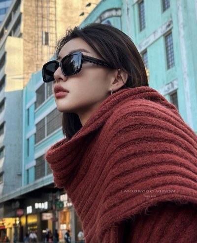 p90【Chanel】香奈儿 2025新款潮流爆款 时尚方框太阳镜 佩戴舒适 网红潮款墨镜 女士高清加厚偏光太阳镜 高品质Tr镜框 型号Ch1908