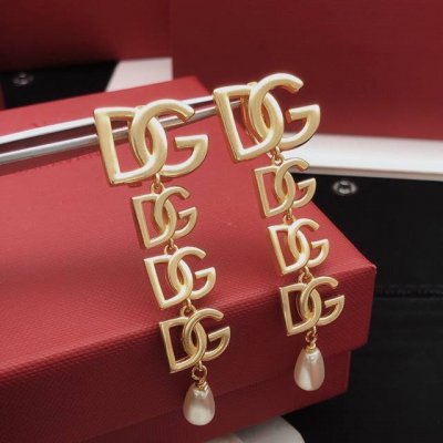 编号Dged0024 Dg*最新款流苏耳钉 一致Zp黄铜材质