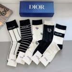 配包装 一盒5双 dior 迪奥 新款网红竹棉长筒小腿袜子 爆款字母男款专柜同步长筒袜 大牌出街 潮人必备超好搭