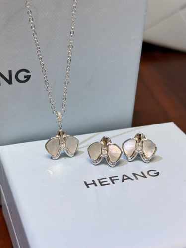 新品Hefang何方月光蝴蝶兰项链 耳钉
