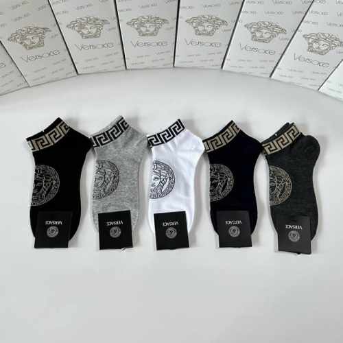 特 配专柜包装 versace 范思哲 新款中短款堆堆袜袜子 一盒五双 专柜同步筒袜袜子 大牌出街 潮人必备超好搭