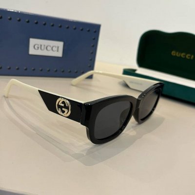Gucci古奇重磅新品 女款太阳镜 大框立体面 修饰脸型 复古有韵味