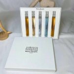 高端品质 马丁马吉拉香水小样10Ml试管五件套！味道：沙滩漫步，慵懒周日，航海日记，爵士酒廊，壁炉火光。