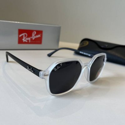f35103 雷朋 Rayban 经典飞行镜系列 作为美国空军的标志之一，深受各大明星追捧始终引领世界潮流风向标，永不落时的风格、永无止境的灵感，一直在创新，从