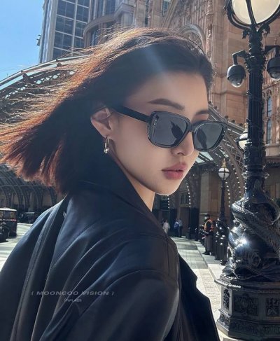 Gucci 2025开春新款 潮流爆款 时尚方框偏光太阳镜 高品质 佩戴舒适 网红潮款墨镜 型号 G5906