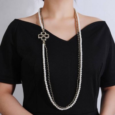 Chanel 小香 新品珍珠项链 太好看了 新款毛衣链必备装饰美物 名媛气质 高雅配饰 原版一致黄铜材质