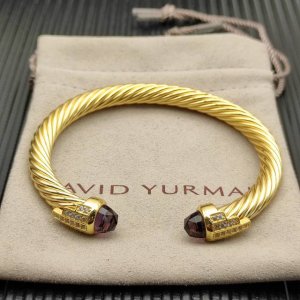 David Yurman 7Mm金色5排钻手镯。紫钻建议适合佩戴的手围15-20Cm 编号Dysz-291