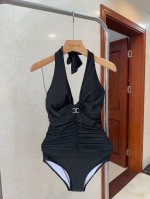 香奈儿泳衣 时尚潮人必备 实物超级好看 海边度假拍照超级好 Sml