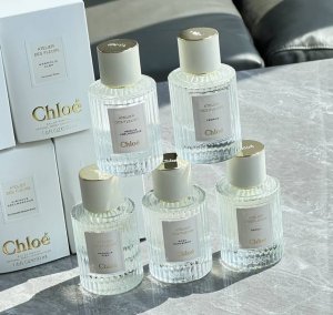专柜品质 超级无敌高级的仙女香 Chloe 蔻依新款仙境花园香水来啦始于颜值，终于香调 浓香型，很持久～洗完澡手腕还继续散发淡淡的花香非常的瓶身简约风,坠手的重