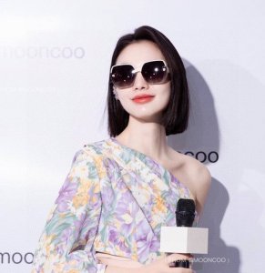 Dior-迪奥 2025开春新款 潮流爆款 时尚方框偏光太阳镜 高品质 佩戴舒适 网红潮款墨镜 女士高清偏光太阳镜 高品质Tr镜框 型号 Cd4291