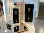 专柜品质 寺庙系香水｜孤儿怨｜人间不值得 我即将破碎 但我依旧完整 我见过人生百态 生而如此不凡 . 灵感来源于灰烬。 芦丹氏总有着信手拈来的奇奇怪怪。 如同孤