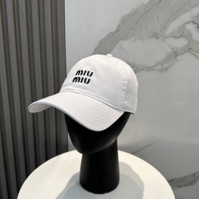 miumiu缪缪 新款糖果色色系简约棒球帽 当下爆热的色系-街头感十足！ 潮流百搭，小红书种草，毒药 Get上你们的男朋友，一起Cool