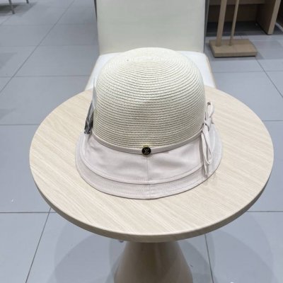 Louisvuitton夏季新款气质感女时尚拼接草帽显脸小优雅遮阳帽出游渔夫帽