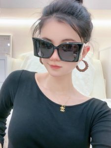 新品Saintowen圣罗兰 官网最新款 独具奢华外观和精致线条 风格华贵典雅 轻盈舒适 众多明星网红追捧 型号 Sl1600