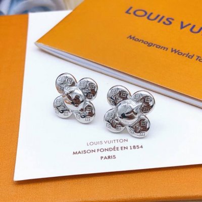 编号Led0110 Lv*最新款花朵耳钉银色 一致Zp黄铜材质