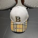Burberry 巴宝莉 原单棒球帽 专柜热卖轻盈透气。完美版型，原厂品质，独家实物拍摄，男女适用！