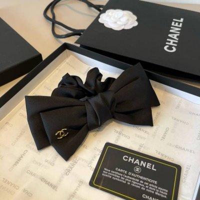 Chanel香奈儿蝴蝶结发圈 黑 白两色