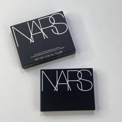 高端品质 Nars五花肉粉饼10G！色号：Stardust#星辰粉，Moonnwave#月光蓝。