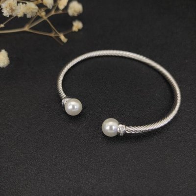 david Yurman 3Mm银色珍珠手镯。建议适合佩戴的手围15-19Cm 编号Dysz-171
