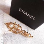 。P70 Chanel 小香 2022年早春新品上市 镂空箭头珍珠胸针 简约光面 无钻款 原版一致黄铜材质