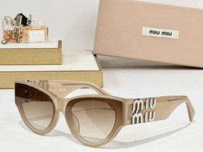 miu Mi* Mod：Sum082Z Size：52口21 135