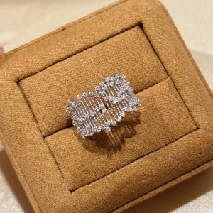 A5869 中古风 繁星点钻 蕾丝 戒指女新款高级感潮流个性满天星花丝食指戒指环 轻奢手工拉丝蕾丝交叉藤蔓镂空镶钻银戒指不掉色闪钻 通体S925纯银材质 电镀厚