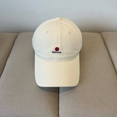 lululemon棒球帽 爱健身的集美们一定听过的Lulu~ 非常适合多巴胺的你 颜色齐全赶快入手。