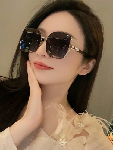 2025开春新款新款卡地亚 顶级奢华典范 女款板材原单太阳镜 个性款完美修脸护目打造轻奢新潮流风尚 时尚百搭狐狸头[爱情]最新白富美女款[飞吻]佩戴舒适 不挑脸