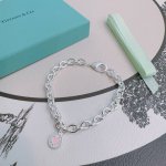 蒂芙尼 Tiffny&Co. 专柜精工银版本手链 明星同款 复古做旧风 原版复刻 纯手工打造 ～正品开模潮流时尚必备 男女均可佩戴 情侣款同款 摇滚朋克银风格