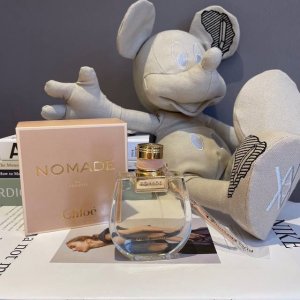 专柜品质 Chloe 蔻依 恋旅 流浪者 75Ml 属性：女香 香调：花香甘苔调 前调:黄香李 香柠檬 柠檬 橙子 中调：小苍兰 茉莉 桃子 玫瑰 后调：橡木苔